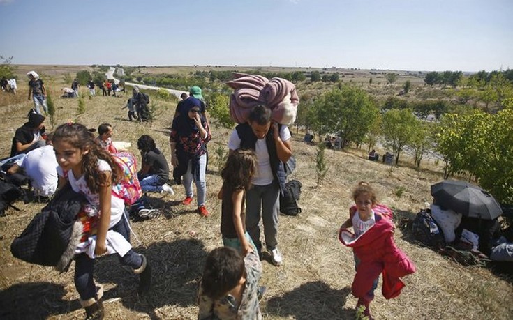 Στην Κροατία διοχετεύονται πρόσφυγες μετά το κλείσιμο του ουγγρικών συνόρων