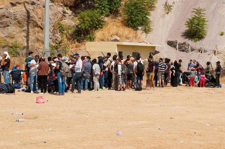 Δέκα σύροι πρόσφυγες επέστρεψαν σήμερα στην Τουρκία