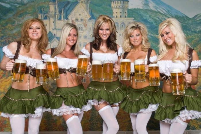 Οι σερβιτόρες του Oktoberfest