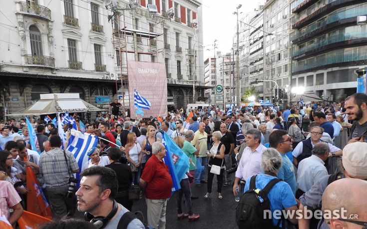 Όλα έτοιμα στην Ομόνοια για την ομιλία Μεϊμαράκη