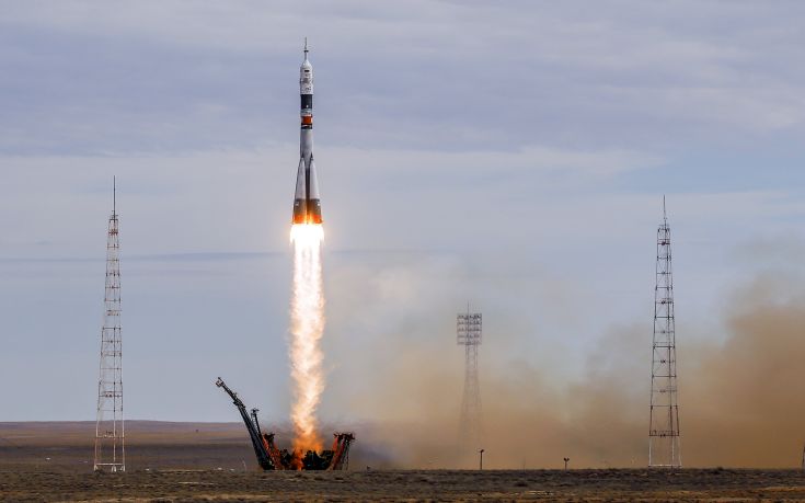 Προσγειώθηκαν στο Καζακστάν οι δύο αστροναύτες του Σογιούζ