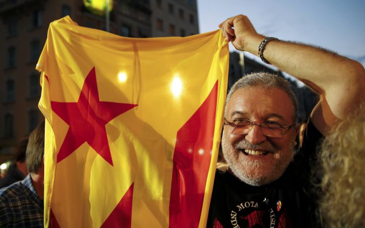 Ακάθεκτοι προς την ανεξαρτησία συνεχίσουν οι Καταλανοί