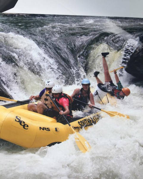 this_sht_is_getting_crazy_640_02