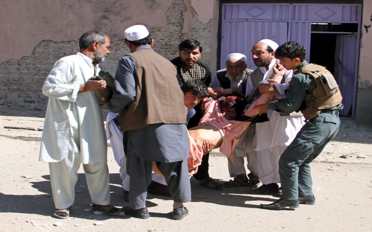 Επίθεση αυτοκτονίας σε συνάντηση φύλαρχων στο Αφγανιστάν