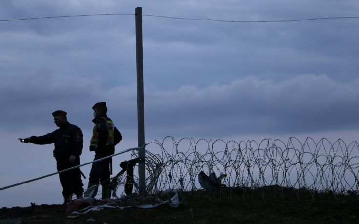 Επίθεση αστυνομικών σε δημοσιογράφους στα σύνορα Κροατίας-Σερβίας