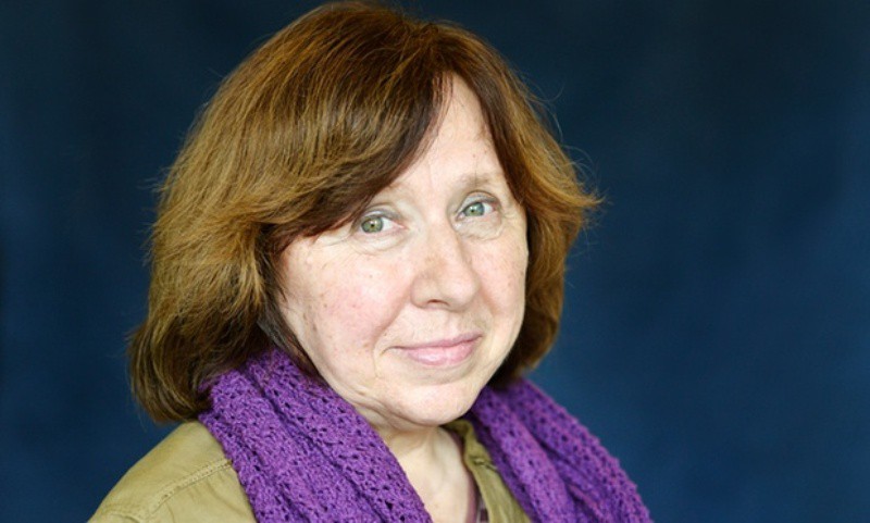 Σβετλάνα Αλεξίεβιτς, η συγκλονιστική χρονικογράφος των σοβιετικών τραγωδιών