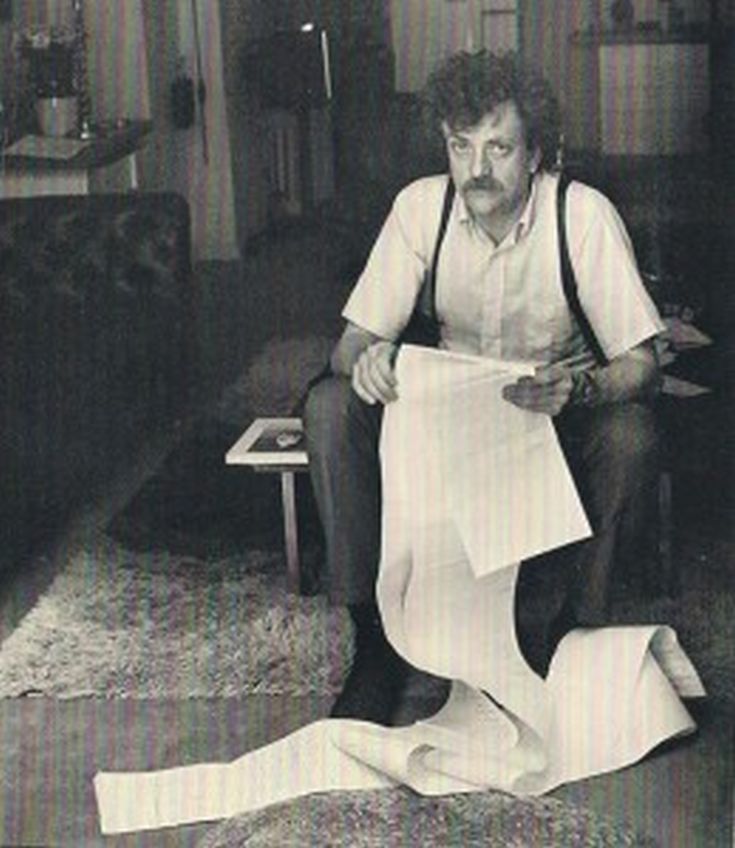 Kurt-Vonnegut.jpg Kurt-Vonnegut.jpg