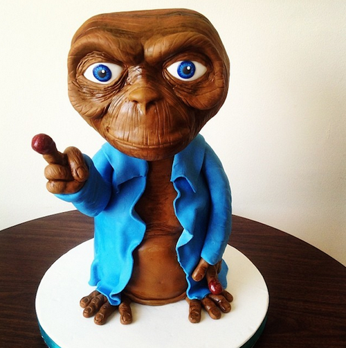 Seeing-these-movie-inspired-cakes-will-make-you-want-to-eat-one-014