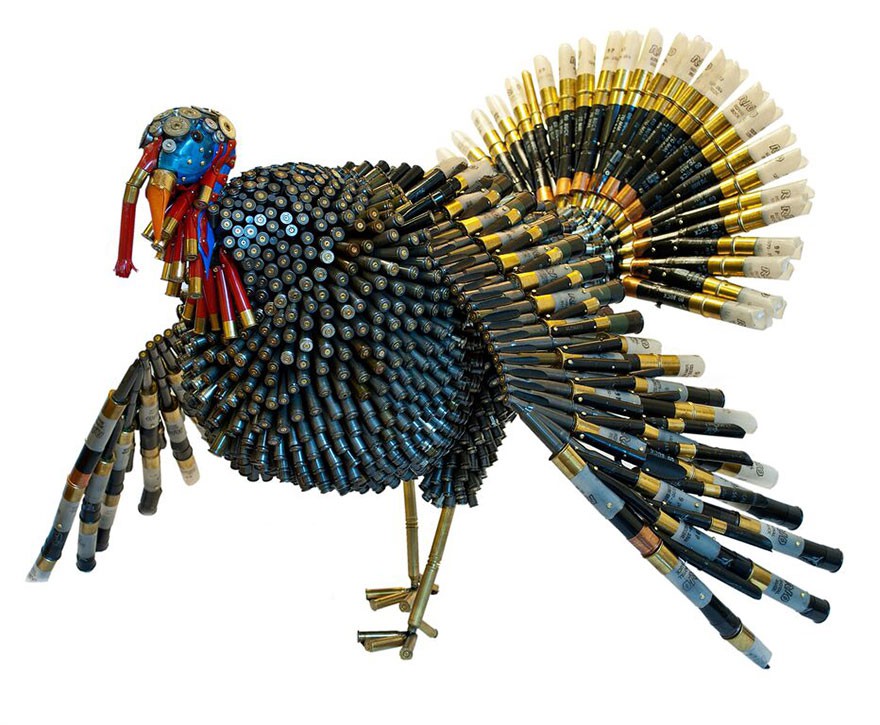 bullet-shells-sculptures-we-are-at-peace-federico-uribe-18 bullet-shells-sculptures-we-are-at-peace-federico-uribe-18