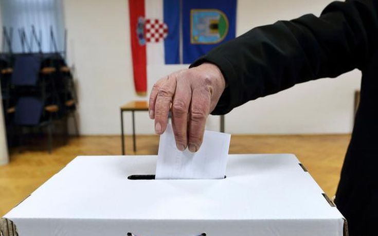 Κάλπες με το βλέμμα στους πρόσφυγες στην Κροατία