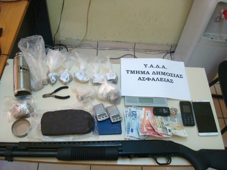 Τρεις συλλήψεις για διακίνηση ηρωίνης στις Αχαρνές