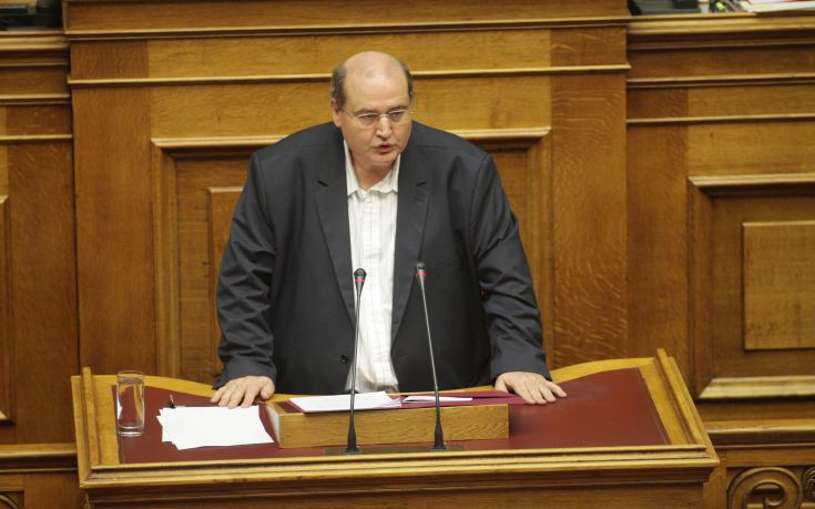 Φίλης: Περισσότερες φέτος οι προσλήψεις αναπληρωτών στα σχολεία