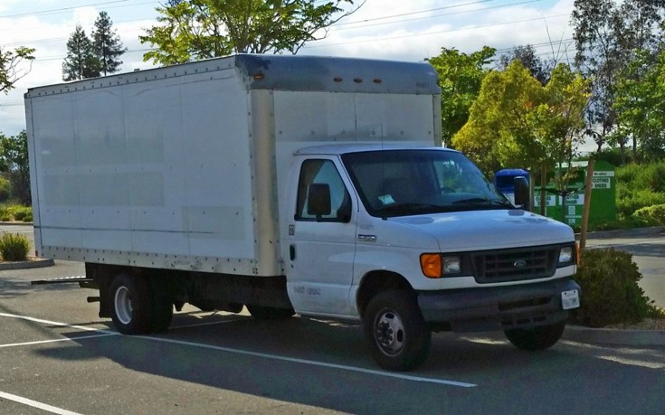 Εργαζόμενος της Google ζει σε φορτηγό στο πάρκινγκ της εταιρείας