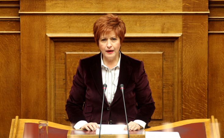 Υπουργοί δεν γνωρίζουν πράγματα για τη Μακεδονία καταγγέλλει η υφυπουργός Εσωτερικών