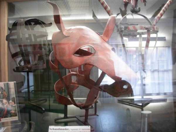 mask-of-shame-Schandmaske-2 mask-of-shame-Schandmaske-2