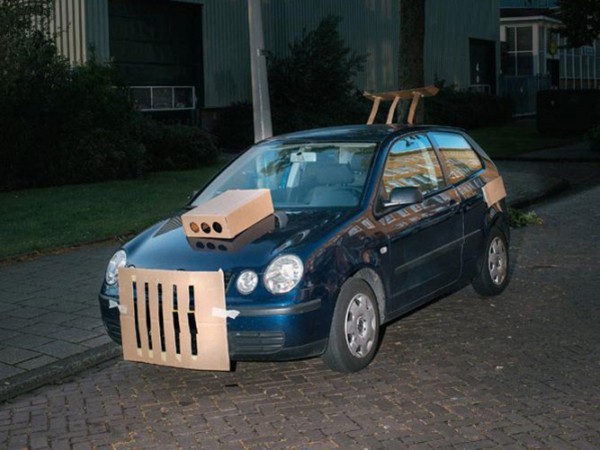 photographer-goes-around-and-pimps-random-cars-9-photos-2 photographer-goes-around-and-pimps-random-cars-9-photos-2