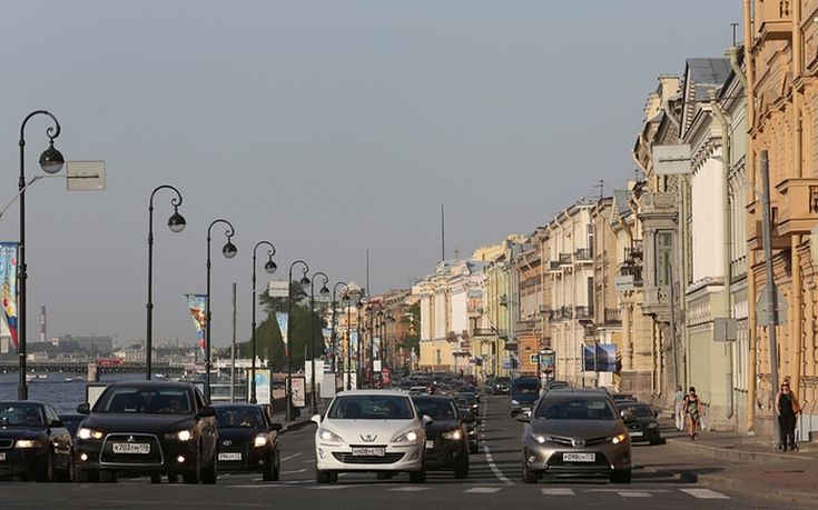 Οδηγός πέταξε πεζό σε κανάλι επειδή ακούμπησε το&#8230; αυτοκίνητό του