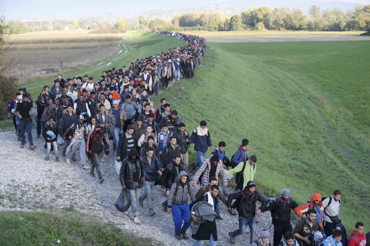 «Σταματώντας πρόσφυγες στα σύνορα Σλοβενίας-Κροατίας αποκλείουμε την Ελλάδα από την Σένγκεν»