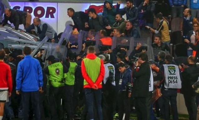 Κράτησαν όμηρο διαιτητή στην Τουρκία