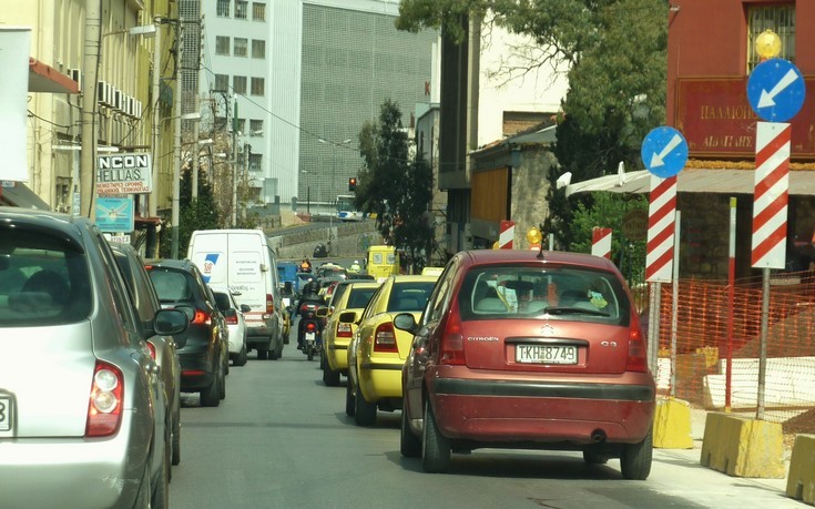 Τέλη κυκλοφορίας με αυξήσεις σχεδόν για όλους