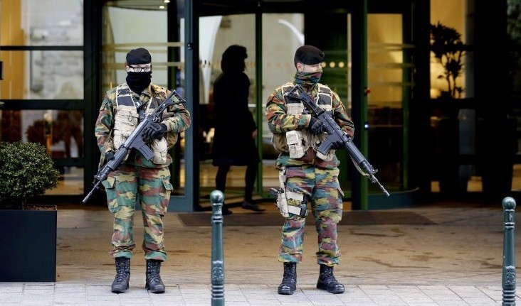 Ο βελγικός στρατός βγήκε στους δρόμους των Βρυξελλών