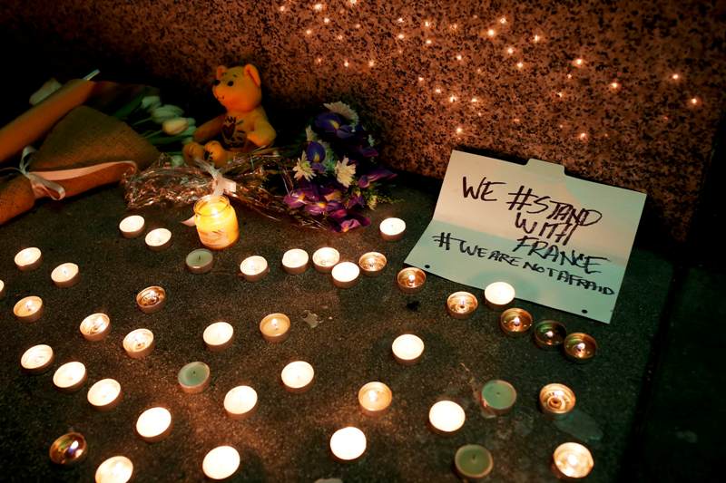 Συγκλονίζουν οι αθλητές με τις αναρτήσεις τους για το μακελειό στο Παρίσι