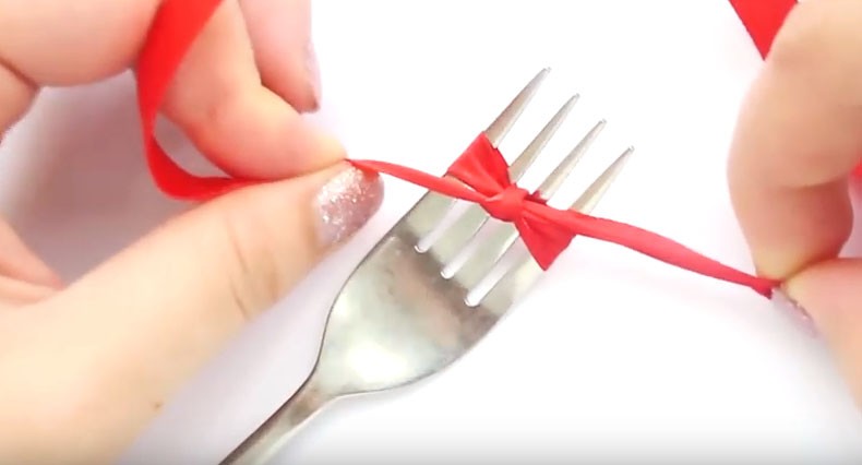 Μάθε να φτιάχνεις φιόγκους