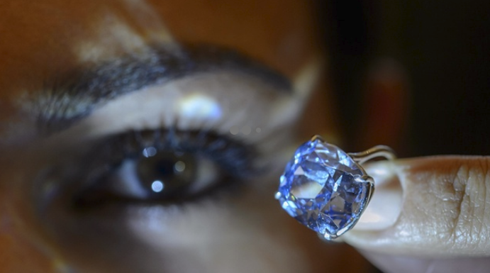 Δισεκατομμυριούχος πήρε στην 7χρονη κόρη του διαμάντι 48 εκατ. δολαρίων!