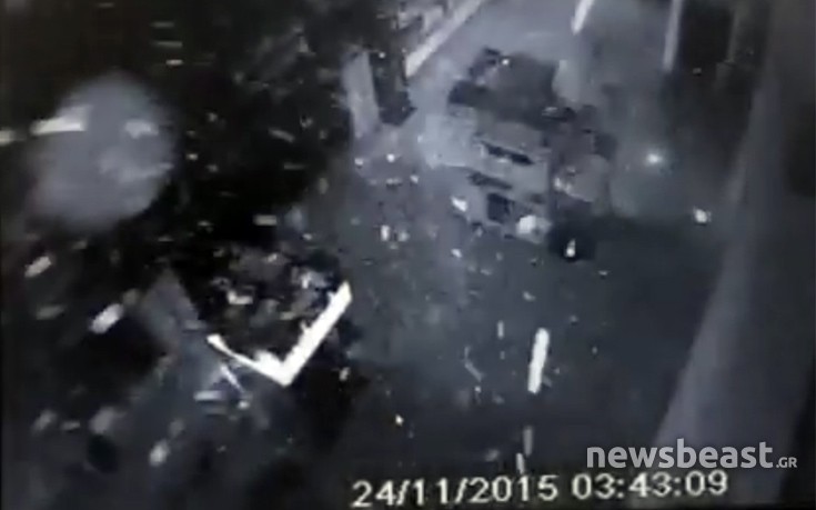 Βίντεο απο τη στιγμή της έκρηξης στα γραφεία του ΣΕΒ