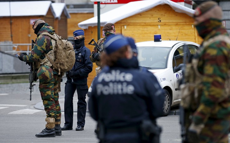 Άντρας μαχαίρωσε δύο αστυνομικούς στο Βέλγιο