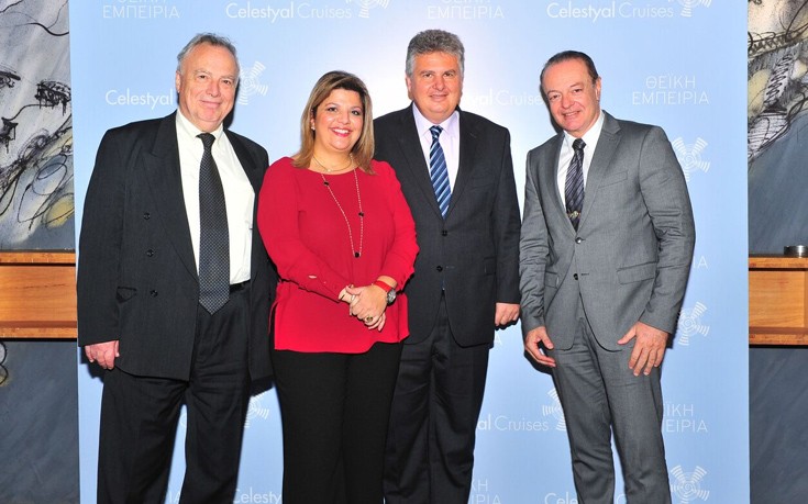 Από δεξιά από τη Celestyal Cruises ο καπ. Βασίλης Γκάζικας, Διευθυντής Ναυτιλιακού Τμήματος, ο καπ. Γιώργος Κουμπενάς, Αντιπρόεδρος Επιχειρήσεων, η κα Φρόσω Ζαρουλέα, Διευθύντρια Δημοσίων Σχέσεων και ο κος Θεόδωρος Κόντες, Πρόεδρος της Ένωσης Εφοπλιστών Κρουαζίερας.