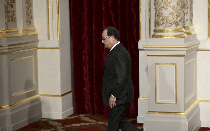 Η κρίσιμη απόφαση του Ολάντ την ώρα της σφαγής στο Παρίσι