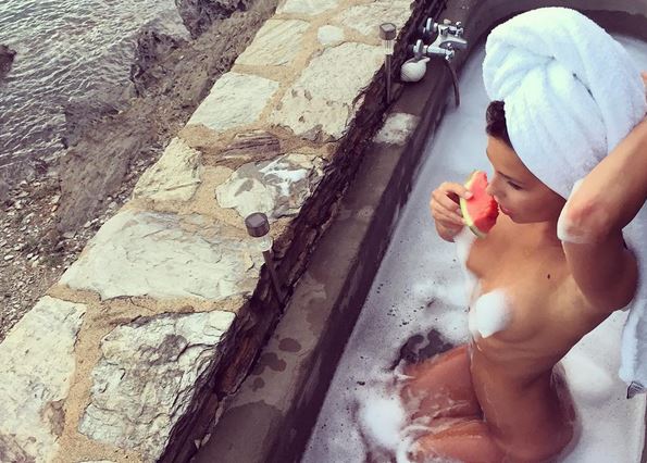 Η νέα εμμονή του Instagram λέγεται Marisa Papen