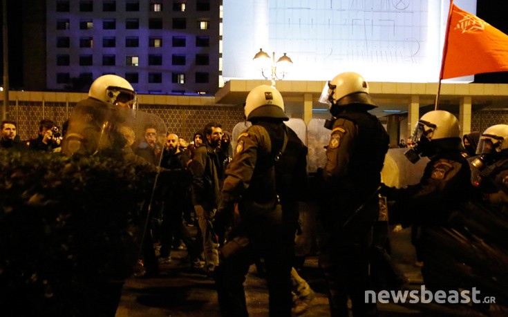 Πέρασε από την Αμερικάνικη πρεσβεία ο κύριος όγκος της πορείας