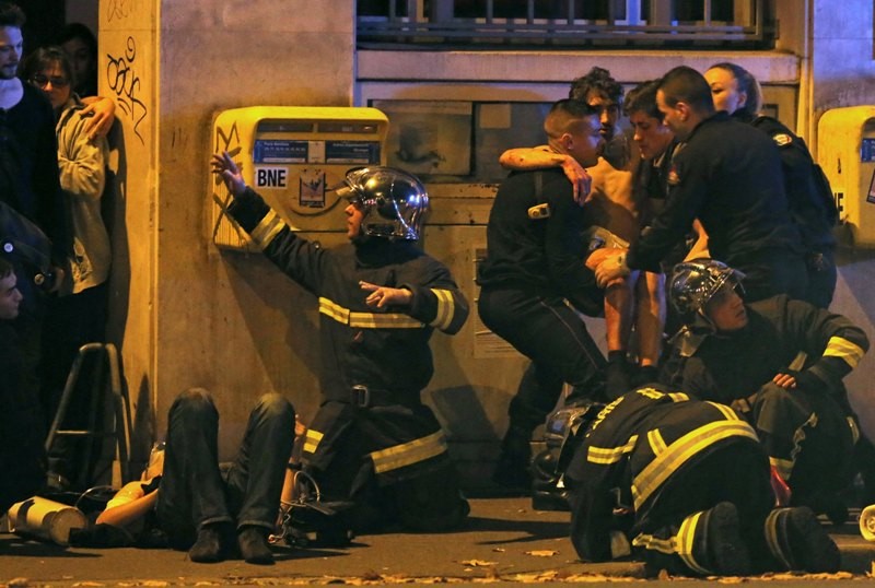 Σφαγή στο Παρίσι, η Ευρώπη απειλείται με επίθεση