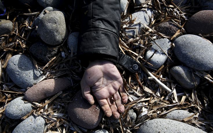 Τρία μικρά κορίτσια και πέντε μικρά αγόρια πνίγηκαν ανοιχτά της Σάμου