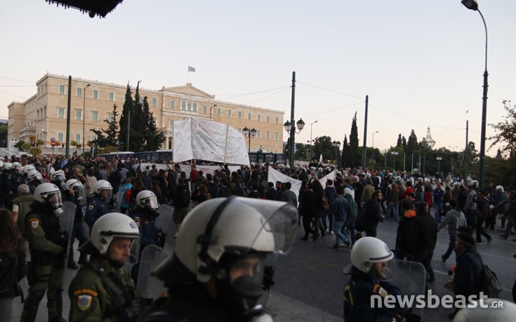 Στο πολεμικό μουσείο φτάνει η πορεία του Πολυτεχνείου