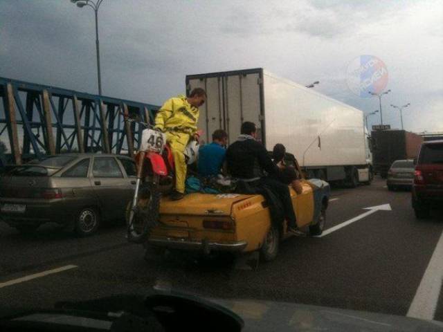 russia_where_everything_is_kinda_different_640_03