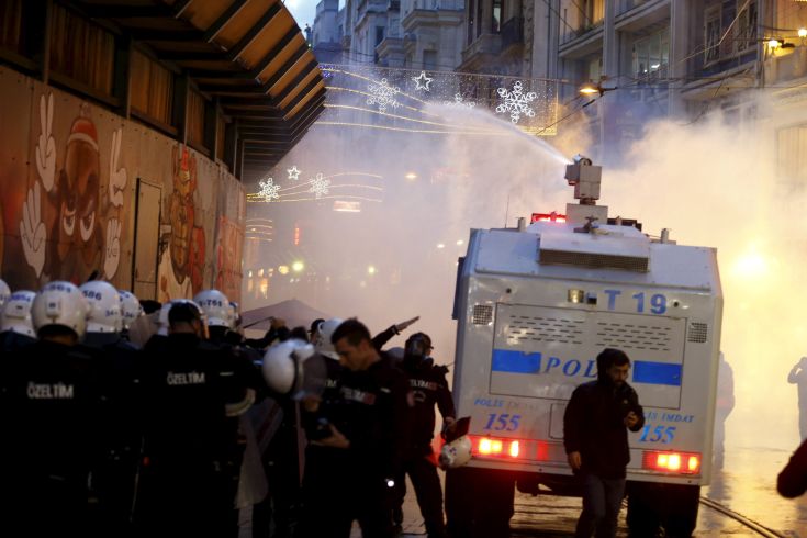 Ταραχές στην Κωνσταντινούπολη μετά το θάνατο Κούρδου δικηγόρου