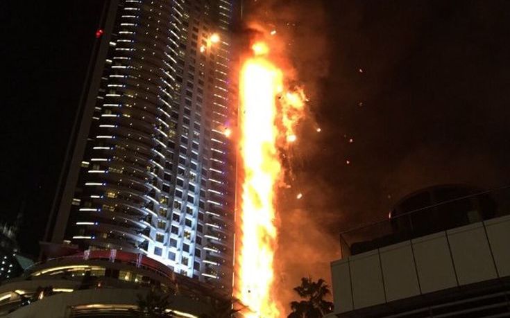 Στις φλόγες ουρανοξύστης στο Ντουμπάι