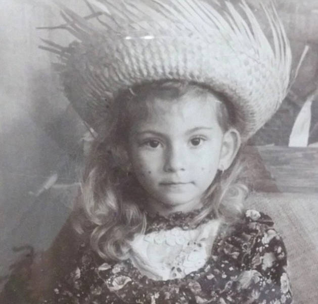 brazils_real_life_disney_princess_claims_her_dolllike_looks_are_all_natural_640_04