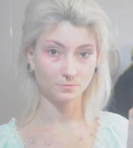 brazils_real_life_disney_princess_claims_her_dolllike_looks_are_all_natural_640_07