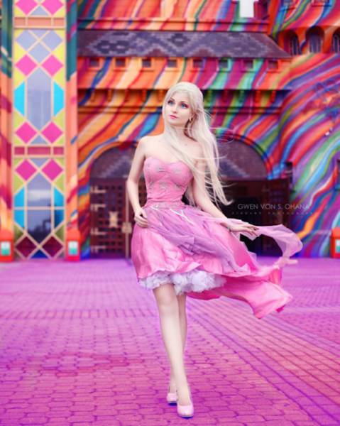 brazils_real_life_disney_princess_claims_her_dolllike_looks_are_all_natural_640_18