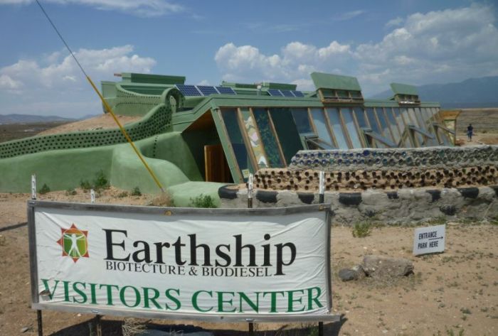 earthships_01