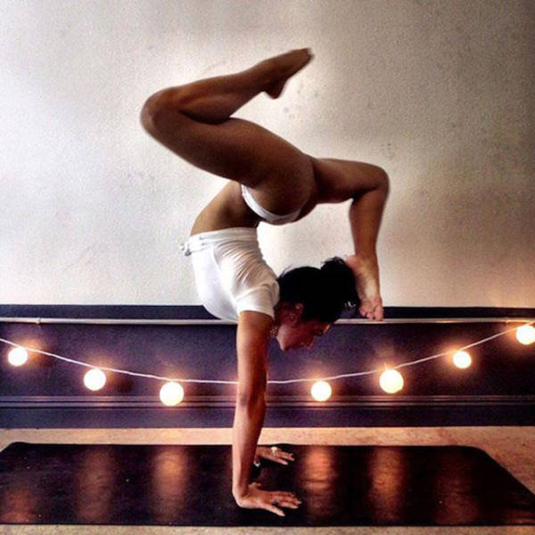 girls_in_stretching_16