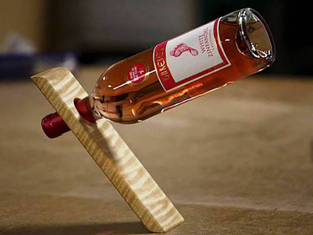 gravity_is_not_the_boss_of_me_640_35