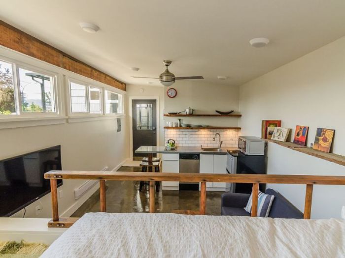 house_in_the_garage_12 house_in_the_garage_12