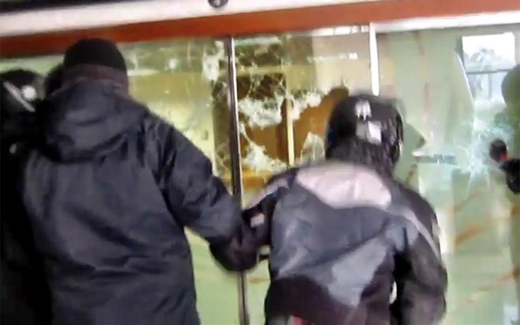 roukasndab4 roukasndab4