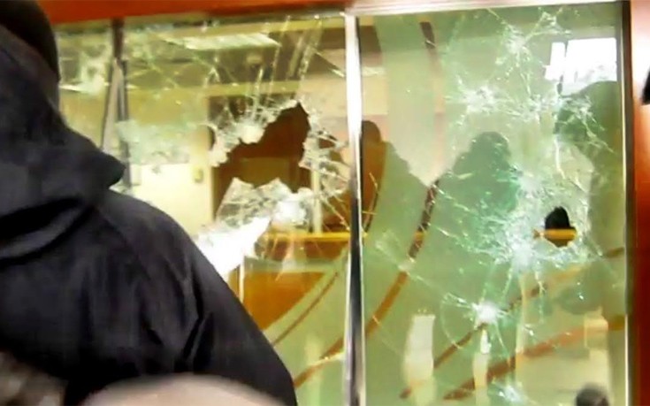 roukasndab5 roukasndab5