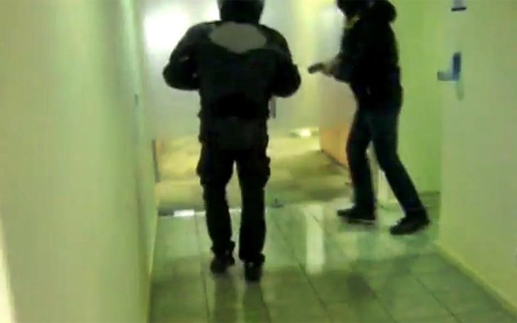 roukasndab6 roukasndab6